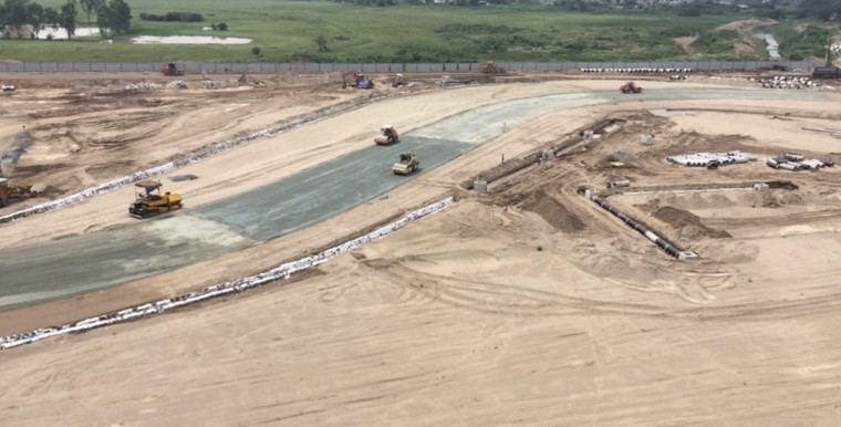 Chủ tịch F1 bất ngờ trước tiến độ thần tốc của đường đua F1 Hà Nội ảnh 2