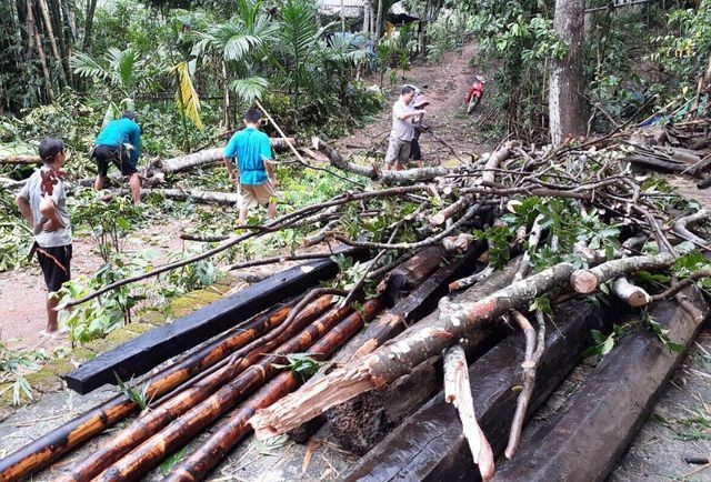 Bố trí tàu, ôtô và huy động hàng trăm chiến sĩ sẵn sàng ứng phó bão số 3 ảnh 8
