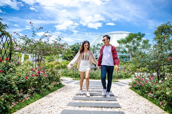 Vượt biển khám phá Vương quốc hoa hồng - Trải nghiệm mới cực ngọt ngào tại Nha Trang ảnh 6