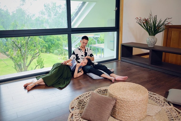 Dũng 'Về nhà đi con' lần đầu công khai tình tứ với bạn gái nóng bỏng sau ba năm ly hôn ảnh 5