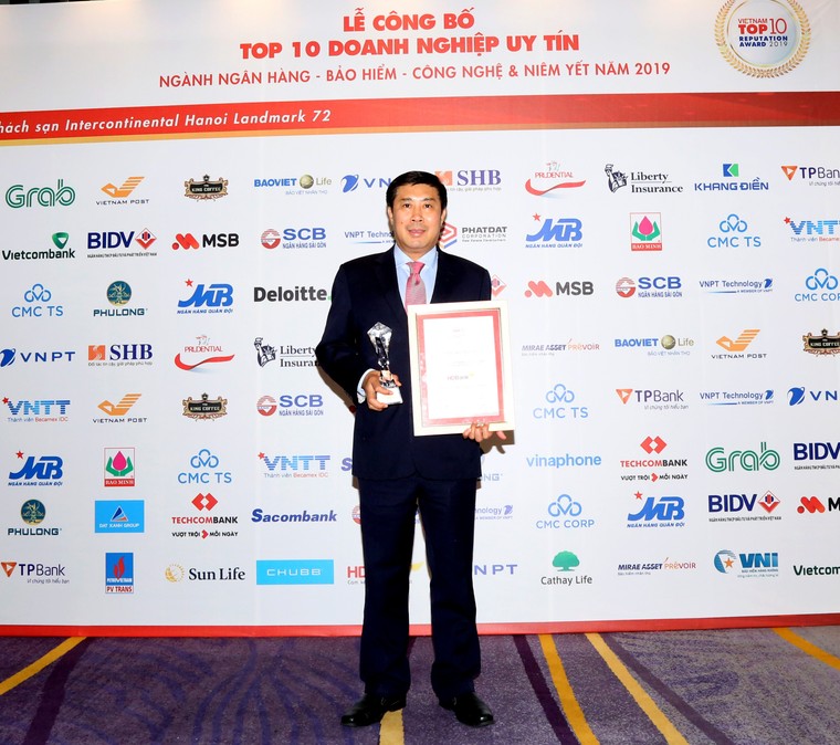 HDBank lọt top 6 ngân hàng thương mại cổ phần tư nhân uy tín nhất năm 2019 ảnh 1