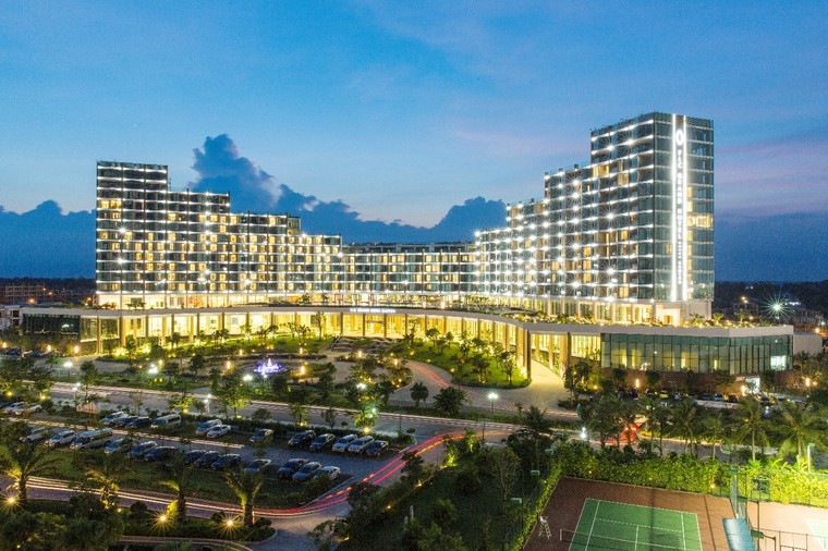 Nhìn lại những hình ảnh ấn tượng của Sầm Sơn hè 2019 ảnh 5