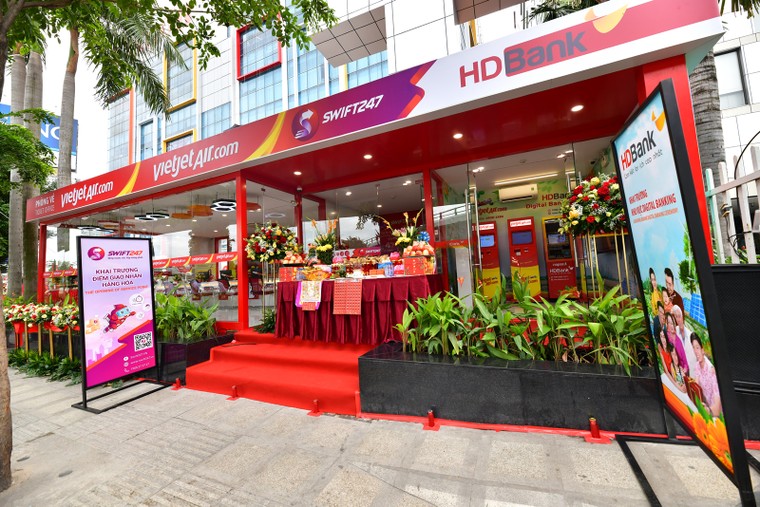 Vietjet khai trương phòng vé mới cùng tổ hợp dịch vụ toàn diện cho khách hàng ảnh 3