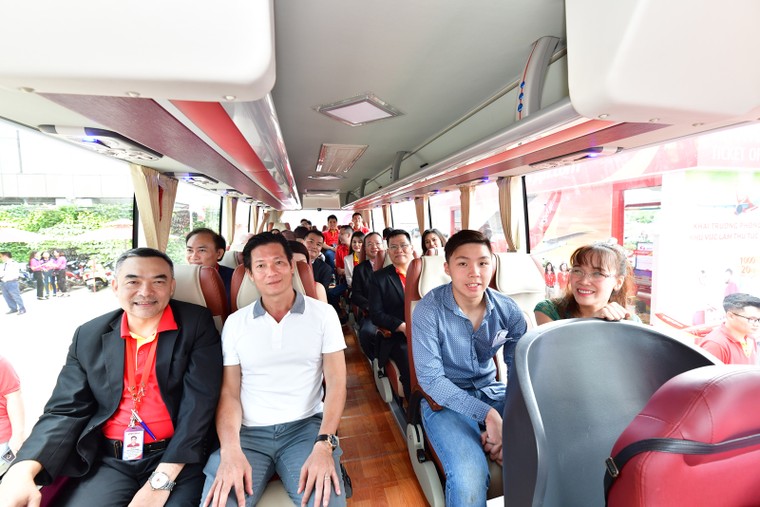 Vietjet khai trương phòng vé mới cùng tổ hợp dịch vụ toàn diện cho khách hàng ảnh 5