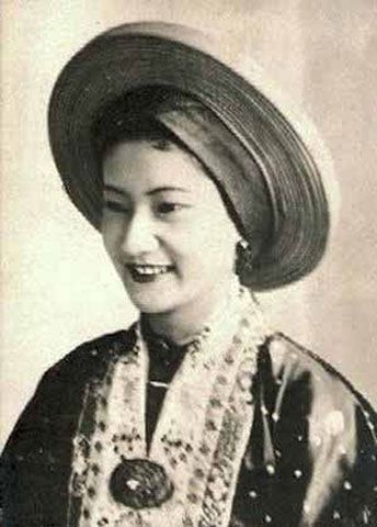 Đâu là tên thật của Nam Phương hoàng hậu?