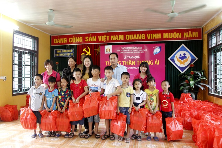 Trung thu ấm tình thân với chương trình Tương thân tương ái ảnh 5