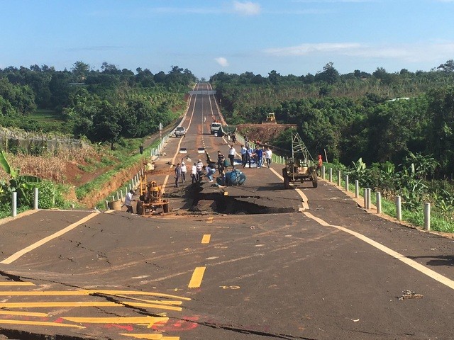 Toàn cảnh đoạn đường tránh 250 tỷ bị hư hỏng nghiêm trọng ảnh 1