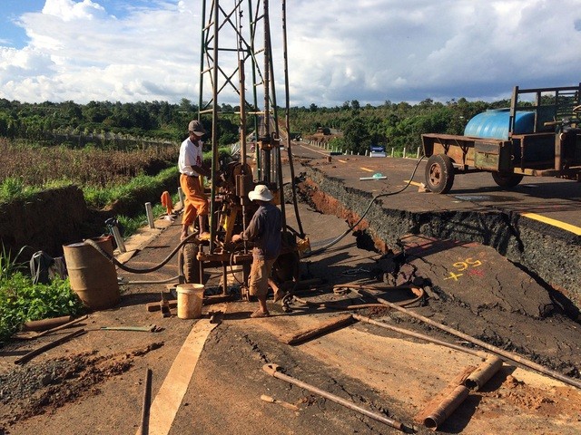 Toàn cảnh đoạn đường tránh 250 tỷ bị hư hỏng nghiêm trọng ảnh 3