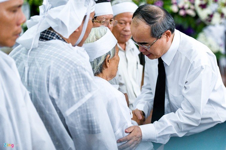 Những hình ảnh đẹp trong lễ tang của phi công huyền thoại Nguyễn Văn Bảy ảnh 8