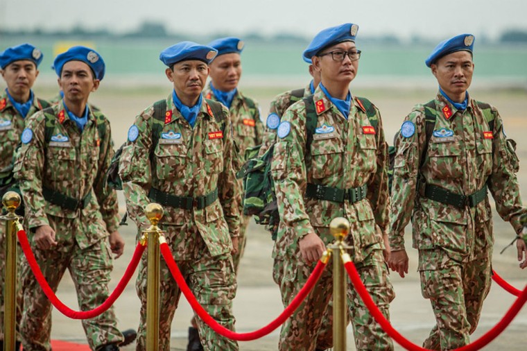 Để hỗ trợ Nam Sudan, Phái bộ gìn giữ hòa bình Liên Hợp Quốc tại quốc gia này được thành lập năm 2011. Việt Nam cũng cử nhiều quân nhân tham gia. Họ sang Nam Sudan với vai trò là?