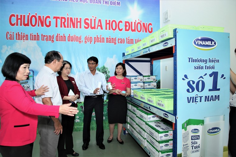 Hơn 300.000 trẻ em ở TP. Hồ Chí Minh chính thức thụ hưởng chương trình sữa học đường ảnh 2