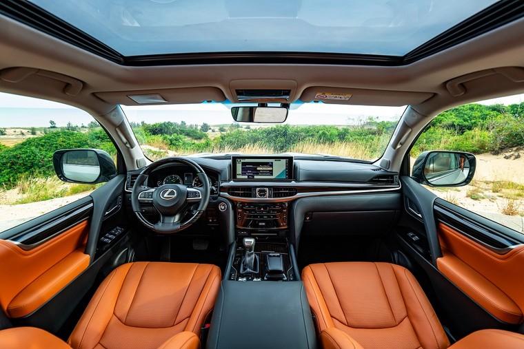Lexus Việt Nam giới thiệu Lexus LX 570 phiên bản mới ảnh 4