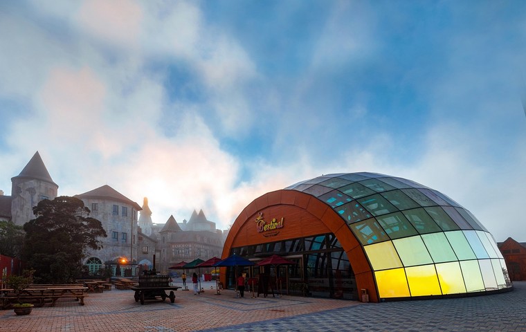 Ngất ngây với những công trình kiến trúc đẹp kỳ ảo tại Bà Nà Hills ảnh 2