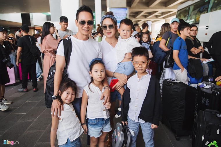 Khổng Tú Quỳnh chạm mặt Ngô Kiến Huy khi tới lễ cưới Đông Nhi ảnh 6