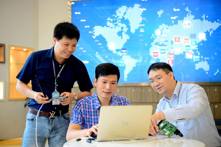 Viettel nằm trong top 3 doanh nghiệp có lợi nhuận tốt nhất Việt Nam 3 năm liên tiếp ảnh 1