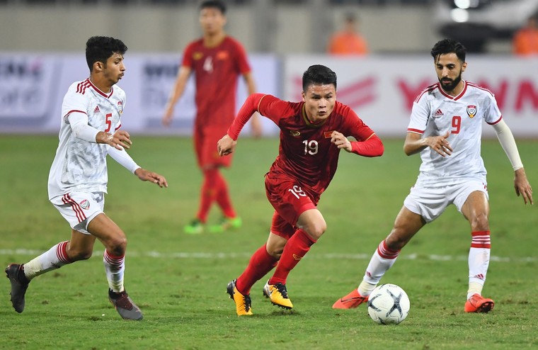Nhìn từ chiến thắng UAE: Nền tảng thể lực - bệ phóng cho đội tuyển Việt Nam bay cao ảnh 2
