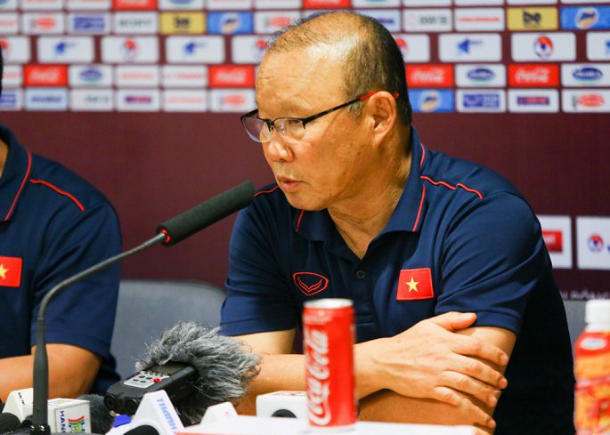 HLV Park Hang Seo lại tráo số áo, gây nhiễu loạn thông tin cho Thái Lan ảnh 1