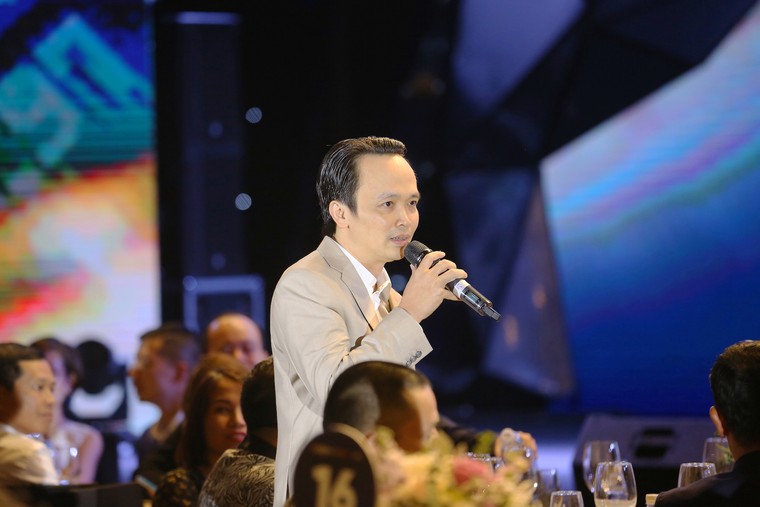 Ông Trịnh Văn Quyết: 'Tôi tin giá BAV, FHH năm 2020 có thể đạt 3 chữ số' ảnh 6