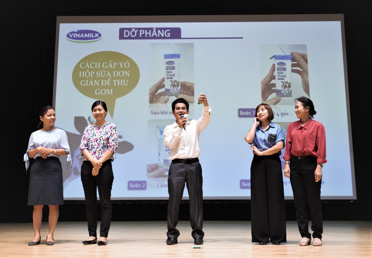 Nỗ lực thầm lặng của thầy cô vì niềm vui uống sữa của học sinh ảnh 12