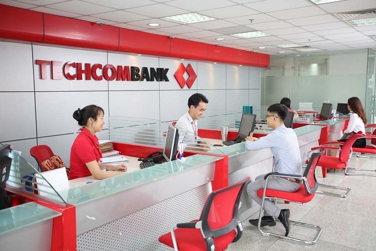 Techcombank đứng đầu bảng xếp hạng ngân hàng về hiệu quả hoạt động ảnh 1