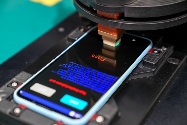 Đã mắt với dàn robot tối tân trong 'siêu đại bản doanh' của Vsmart ảnh 12