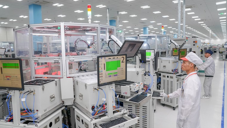 Đã mắt với dàn robot tối tân trong 'siêu đại bản doanh' của Vsmart ảnh 8