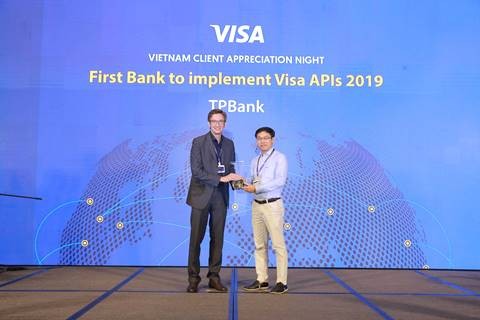 TPBank nằm trong Top 3 ngân hàng có tốc độ tăng trưởng doanh số giao dịch thẻ Visa cao nhất ảnh 1