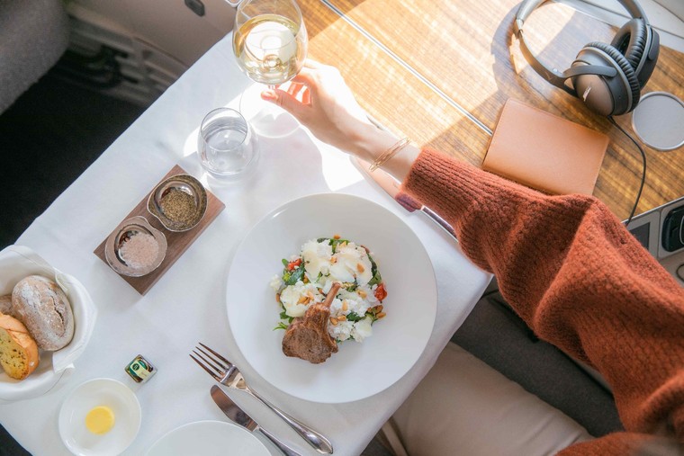 Cathay Pacific mang đến sự hài hòa trong trải nghiệm chuyến bay ảnh 1