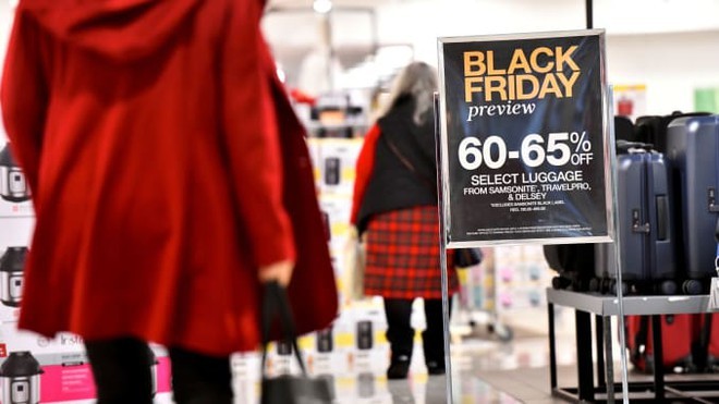 Black Friday bùng nổ tại các cửa hàng trên khắp thế giới ảnh 1