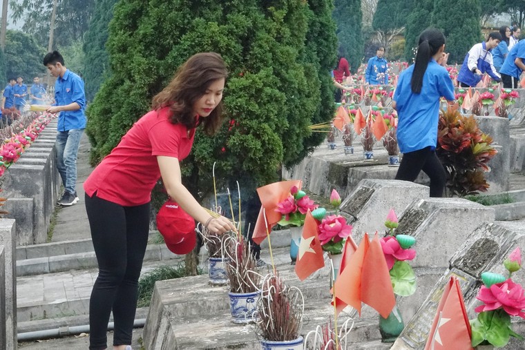 Vietjet góp sức gìn giữ biên cương Tổ quốc ảnh 3