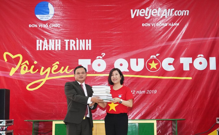 Vietjet tri ân bậc tiền nhân của đất nước ảnh 3