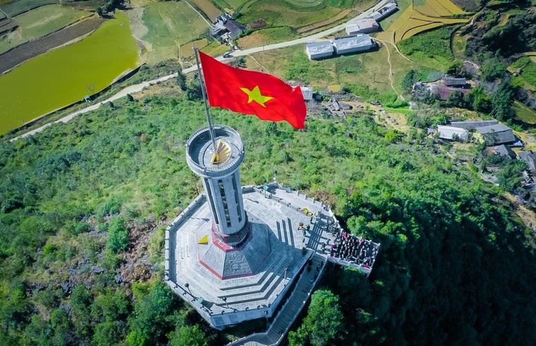 Hành trình Caravan kỷ lục khám phá vẻ đẹp vùng đất địa đầu tổ quốc ảnh 12