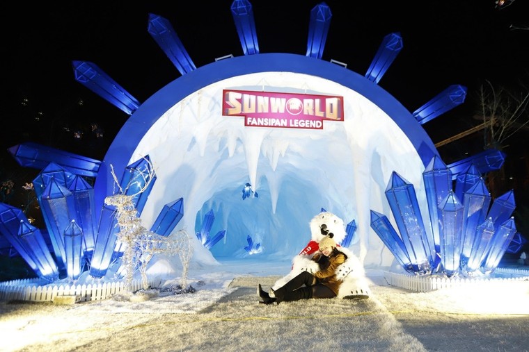 Nhanh chân tới 'Xứ sở pha lê - thiên đường tuyết rơi' kẻo hết mùa đông ảnh 5