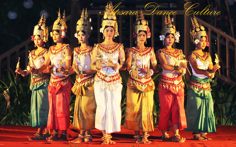 Trang phục này được công nhận là trang phục truyền thống từ khi nào?