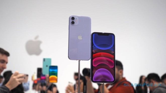 Một tháng về Việt Nam, iPhone 11 chính hãng đã giảm giá ảnh 2
