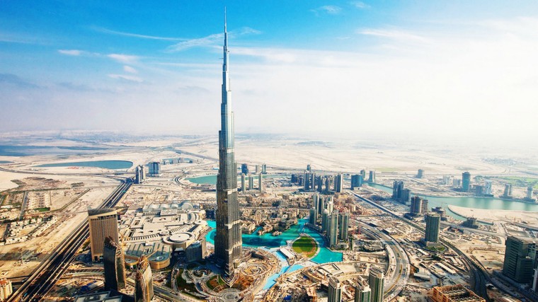 Tòa tháp cao nhất thế giới - Burj Khalifa nằm ở tiểu vương quốc nào của UAE?