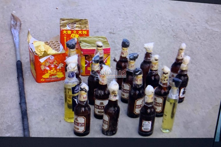 Vụ chống đối xây tường rào sân bay Miếu Môn: Thu giữ lựu đạn, bom xăng ảnh 1