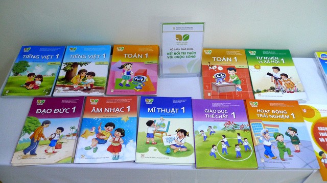 Phụ huynh 'bập bõm' thông tin SGK mới, mua sách sẽ phải chịu may rủi? ảnh 2