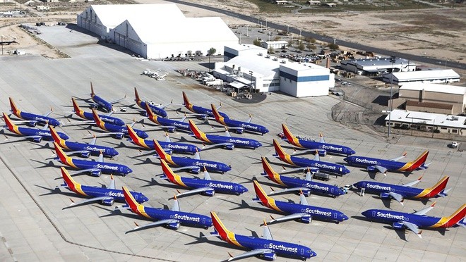 Bị sa thải, cựu CEO Boeing vẫn nhận được 62 triệu USD ảnh 1