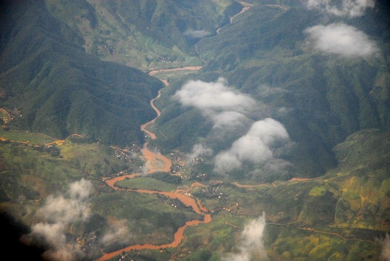Sông Đà dài bao nhiêu kilomet?