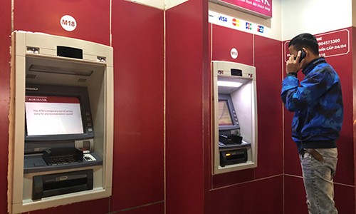 Nhiều ATM không rút được tiền ảnh 1
