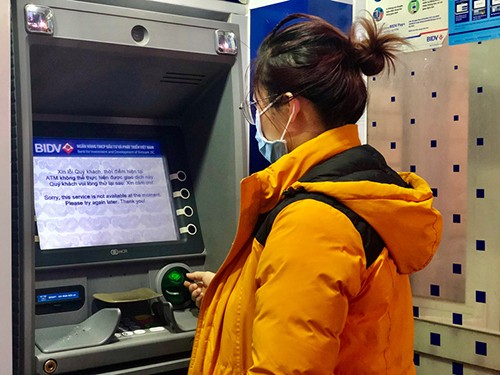 Nhiều ATM không rút được tiền ảnh 2