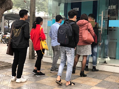 Nhiều ATM không rút được tiền ảnh 3