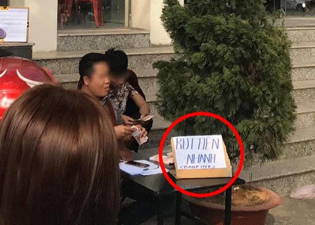 'Ăn theo' cây ATM quá tải, mở dịch vụ 'rút tiền nhanh' để hưởng phí ảnh 2