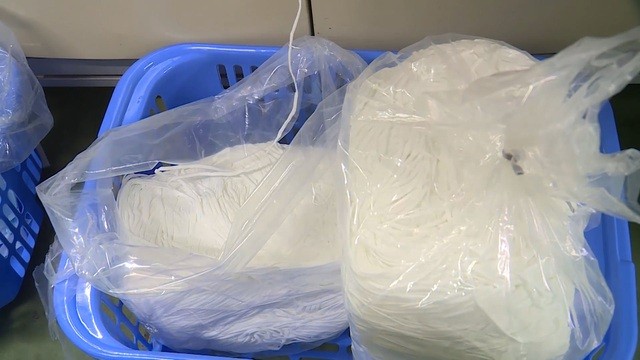 Cận cảnh quy trình sản xuất khẩu trang y tế thời dịch corona ảnh 5