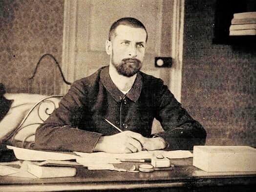 Lý do khiến vị bác sĩ này phải đổi sang quốc tịch Pháp là gì?