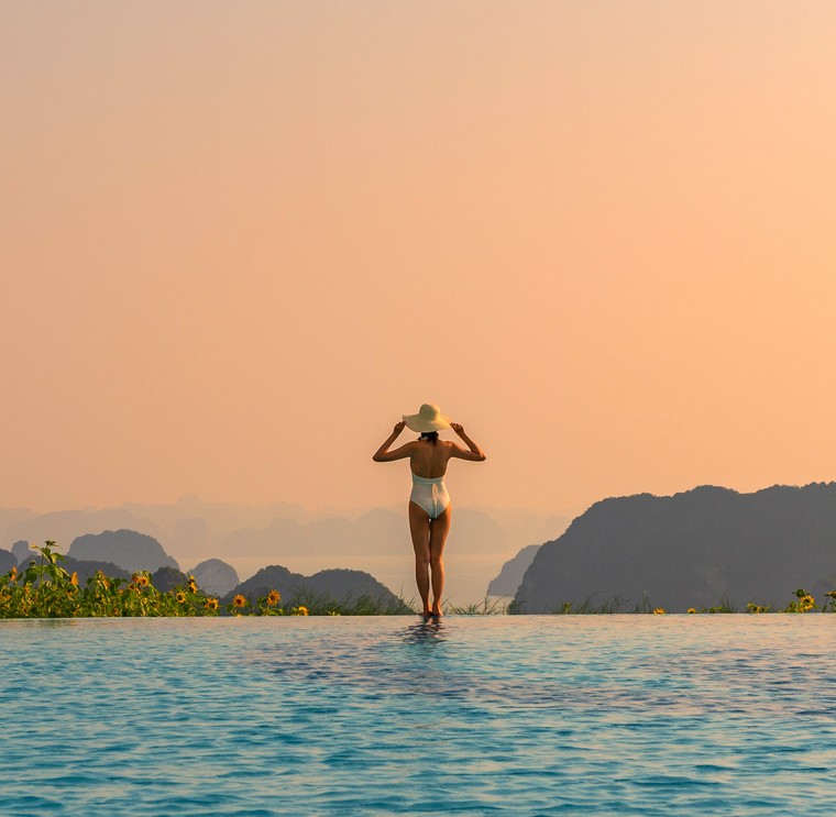 Ngất ngây với view đẹp quên lối về tại những bể bơi vô cực quyến rũ bậc nhất Việt Nam ảnh 4