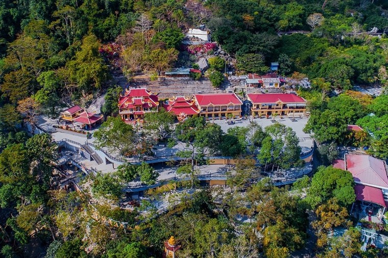 Du khách đang chọn những thiên đường nắng ấm này để tránh Covid-19 ảnh 1