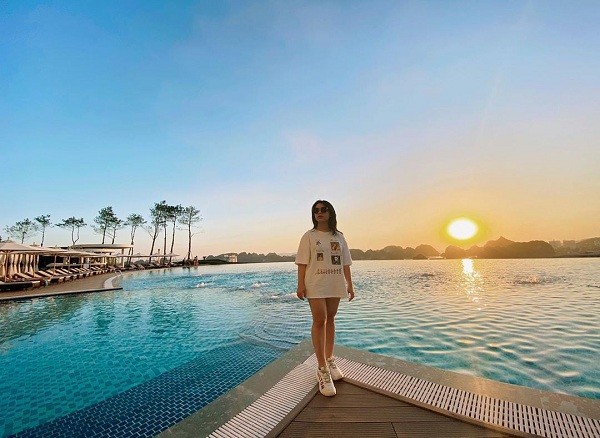 Muốn 'sống ảo' thật chất ở Vịnh Hạ Long, đừng quên ghé qua địa điểm có 1-0-2 này ảnh 3