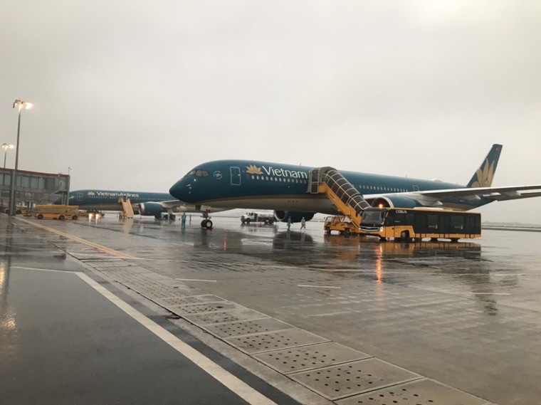 Sân bay Vân Đồn đón 158 người Việt từ châu Âu về nước ảnh 1